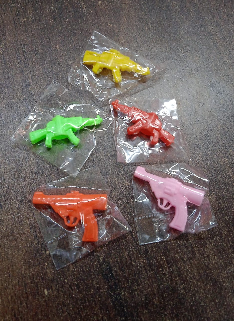 Gun Shape Pencil Top For Kids Office Small Gun Toy (1 Pc  Mix Colour  Design) Gun Shape Pencil Top For Kids Office Small Gun Toy (1 Pc  Mix Colour  Design)